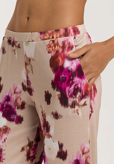 Костюм, Olivia