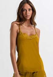 Топ, Lucy Топ, Lucy