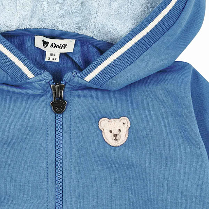 Костюм, Leo Club